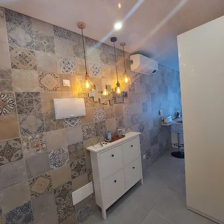 Orlando Luxury أذيخي